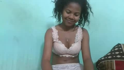 fenou122745 online show from 10/20/25, 09:21