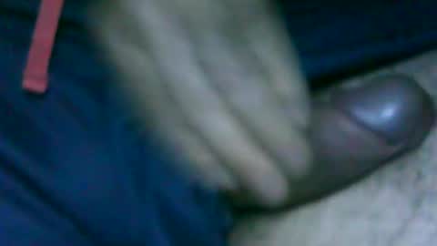 Snapshot of fer_2197 chatting on 10/17/25, 01:03 fer_2197 online show from 10/17/25, 01:03