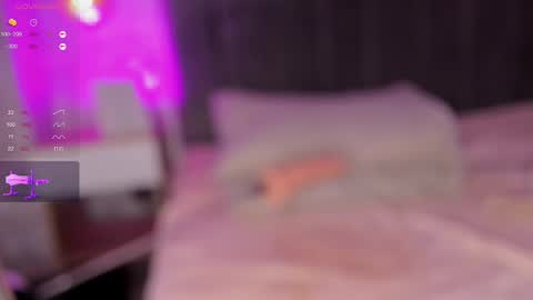 Snapshot of fer_luu chatting on 02/13/25, 08:13 Fernanda Luna online show from 02/13/25, 08:13