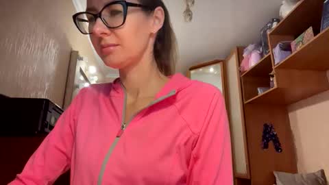 feraliss online show from 11/23/25, 09:20