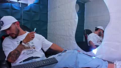 Daniel Fernando online show from 01/21/25, 08:11