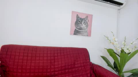 Snapshot of fernanda_brown01 chatting on 10/16/25, 08:21 Fernanda online show from 10/16/25, 08:21