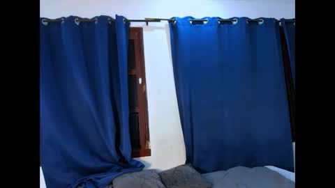 Snapshot of fernanda_brown01 chatting on 11/29/25, 10:18 Fernanda online show from 11/29/25, 10:18