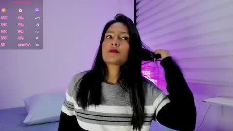 fernanda_liie_ online show from 04/06/26, 12:17