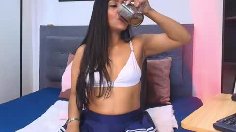 Snapshot of fernandabrown_ chatting on 06/12/26, 12:26 Fernandabrown s online show from 06/12/26, 12:26