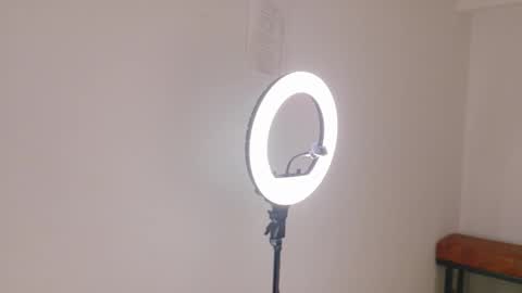 Snapshot of fernandabrown__ chatting on 02/15/26, 12:36 FERNANDA BROWN online show from 02/15/26, 12:36