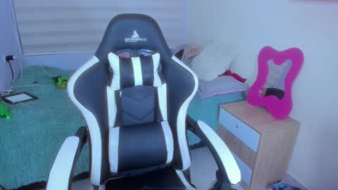 Fernanda Diaz online show from 01/27/25, 09:13