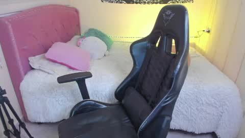 Fernanda Diaz online show from 05/30/26, 06:16