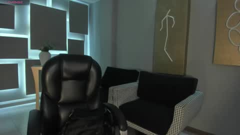 FER  online show from 11/22/25, 10:25