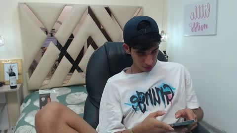 FER PHOENIX online show from 02/27/25, 09:43