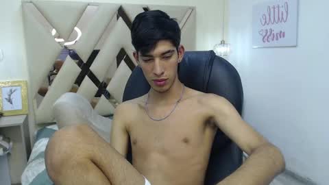 FER PHOENIX online show from 02/28/25, 09:04