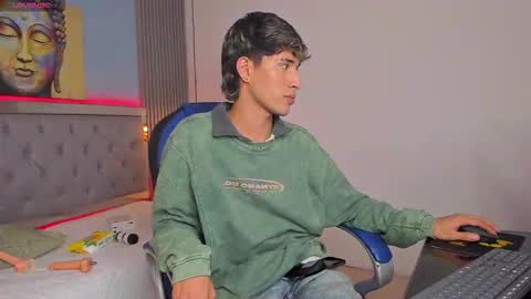 FER PHOENIX online show from 03/30/26, 04:24