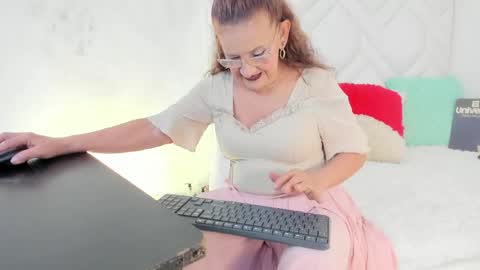 Marcela online show from 05/29/26, 08:07