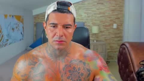 Snapshot of fervent_dude chatting on 02/11/25, 11:33 Kamilo online show from 02/11/25, 11:33