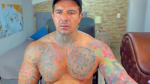 Snapshot of fervent_dude chatting on 02/28/25, 11:45 Kamilo online show from 02/28/25, 11:45