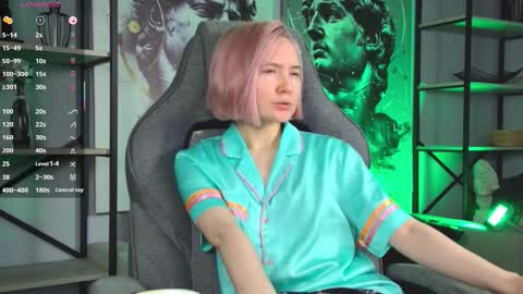 Snapshot of fetishrey chatting on 11/03/25, 04:41 Rey online show from 11/03/25, 04:41