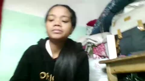 Snapshot of fetranialdy chatting on 09/14/25, 04:55 fetranialdy online show from 09/14/25, 04:55