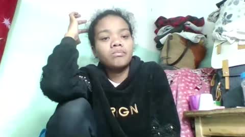 Snapshot of fetranialdy chatting on 09/24/25, 05:00 fetranialdy online show from 09/24/25, 05:00