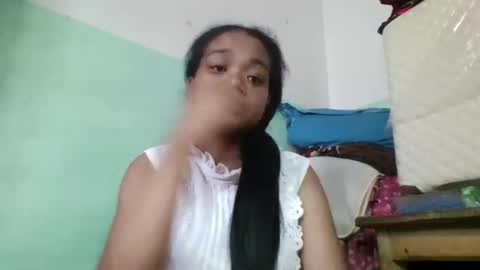 Snapshot of fetranialdy chatting on 11/03/25, 04:58 fetranialdy online show from 11/03/25, 04:58