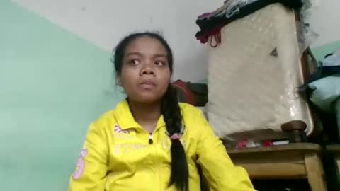 Snapshot of fetranialdy chatting on 12/01/25, 04:39 fetranialdy online show from 12/01/25, 04:39