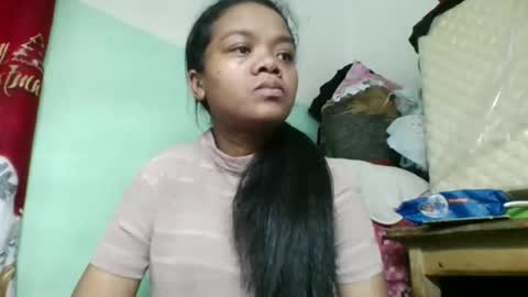 Snapshot of fetranialdy chatting on 12/14/25, 05:57 fetranialdy online show from 12/14/25, 05:57