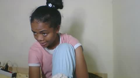fetranialdy online show from 05/08/26, 07:14
