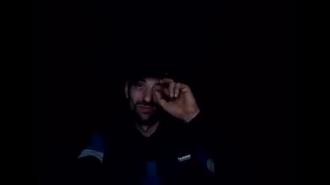 Raised in 90s online show from 02/03/26, 02:53