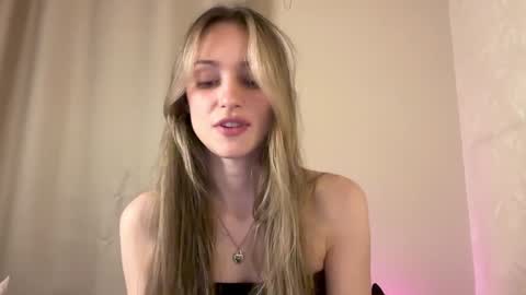 Lisa online show from 01/14/25, 01:38