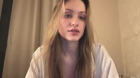 Lisa online show from 02/12/25, 12:12