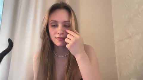 Lisa online show from 02/26/25, 08:48