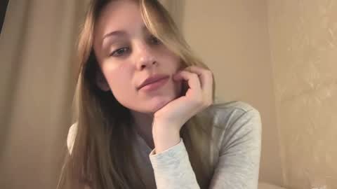 Lisa online show from 03/03/25, 12:37