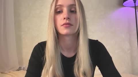 Lisa online show from 10/02/25, 12:12