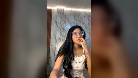 Freyja  online show from 02/14/26, 01:57