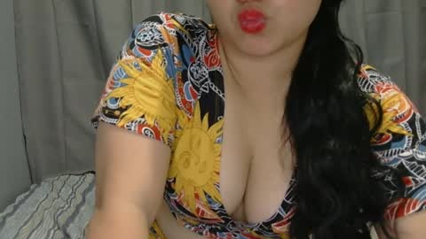 Snapshot of fhwilloughbyxx chatting on 04/07/26, 06:36 fhwilloughbyxx online show from 04/07/26, 06:36