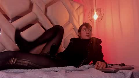 Snapshot of fieramadame chatting on 02/12/25, 03:05 online show from 02/12/25, 03:05