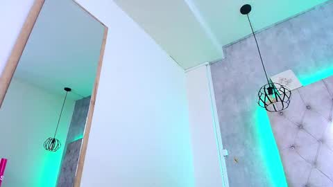 Snapshot of fieramadame chatting on 11/11/25, 12:05 online show from 11/11/25, 12:05