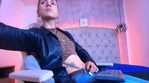   online show from 12/18/25, 07:31