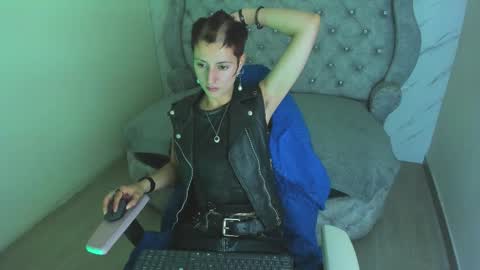   online show from 02/05/26, 03:49