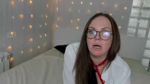 Snapshot of fiery_stella chatting on 03/06/25, 02:29 Fiery Stella online show from 03/06/25, 02:29