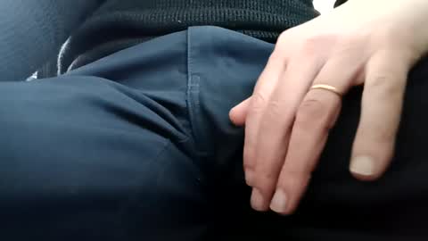 fifi010203 online show from 02/01/25, 01:30