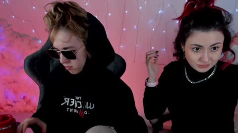 cap and Lana  online show from 01/24/25, 08:23