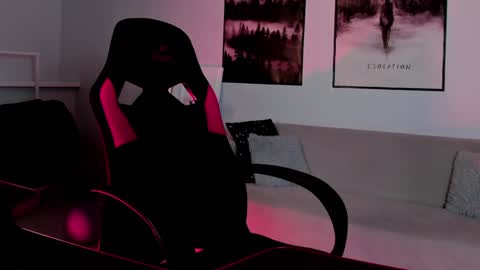 cap and Lana  online show from 01/30/25, 04:55