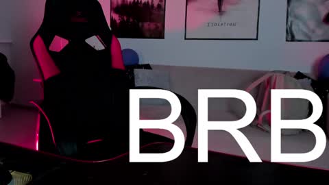 cap and Lana  online show from 02/06/25, 02:15