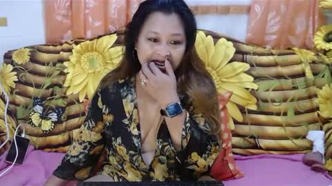 Yhen online show from 01/05/25, 07:17