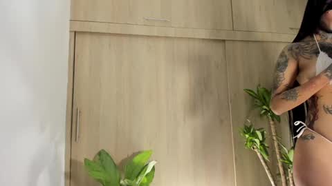 Snapshot of filletatouee chatting on 11/08/25, 12:00 filletatouee online show from 11/08/25, 12:00