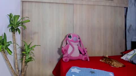 filletatouee online show from 12/19/25, 03:57