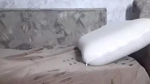 Snapshot of fillipsondon chatting on 12/17/24, 06:20 Whitechocolate online show from 12/17/24, 06:20