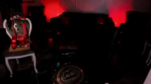 AlfaFemale online show from 05/08/26, 09:47