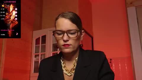 Snapshot of findom_lady_shine chatting on 11/02/25, 12:35 Lady online show from 11/02/25, 12:35