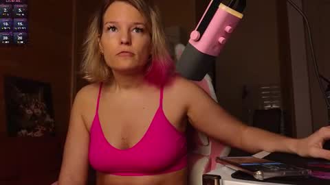 Snapshot of findom_lady_shine chatting on 07/15/26, 05:07 Lady online show from 07/15/26, 05:07